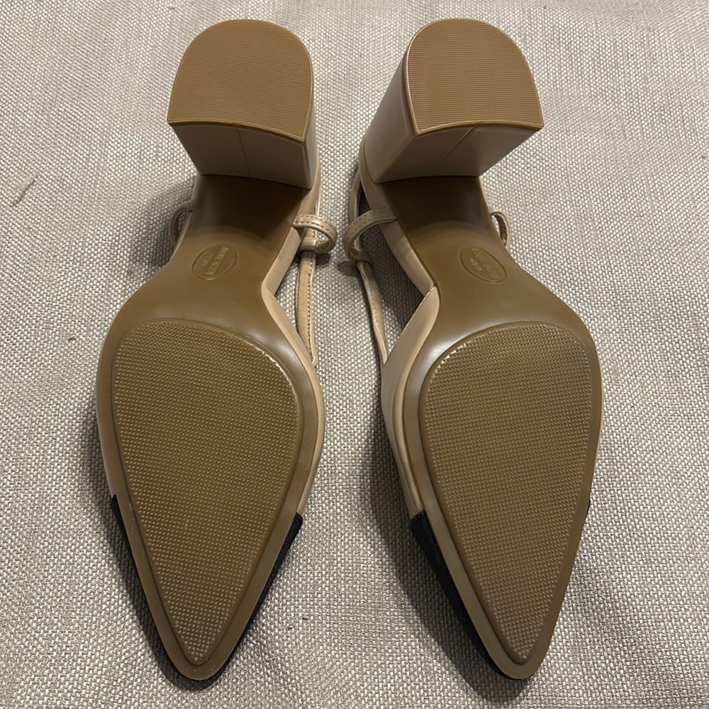 Anne Klein Baxter Pump - Picture 9 of 11